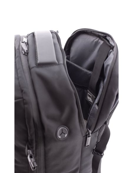 Mochila CLYDE Grande Cabina: Portátil 15", Nylon Resistente